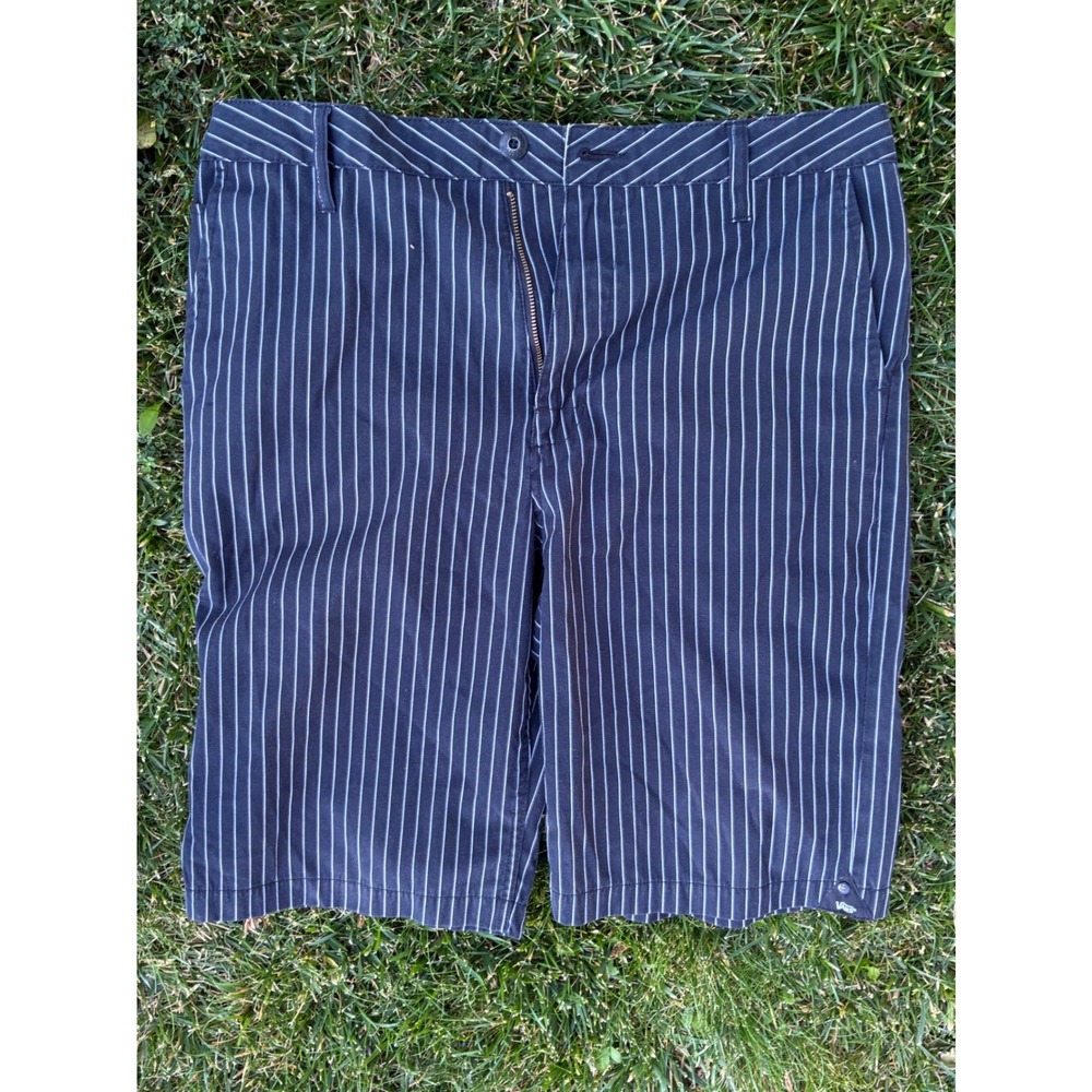 Vans Mens Pinstripe Chino Shorts Navy Blue White Striped Skate Size 32 RN96277